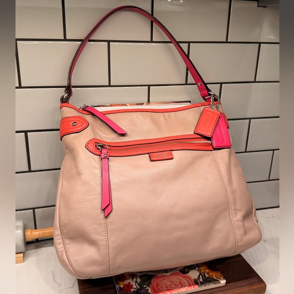 Coach Handbags - Coach Daisy Spectator F23903 Leather Hobo Bag Purse